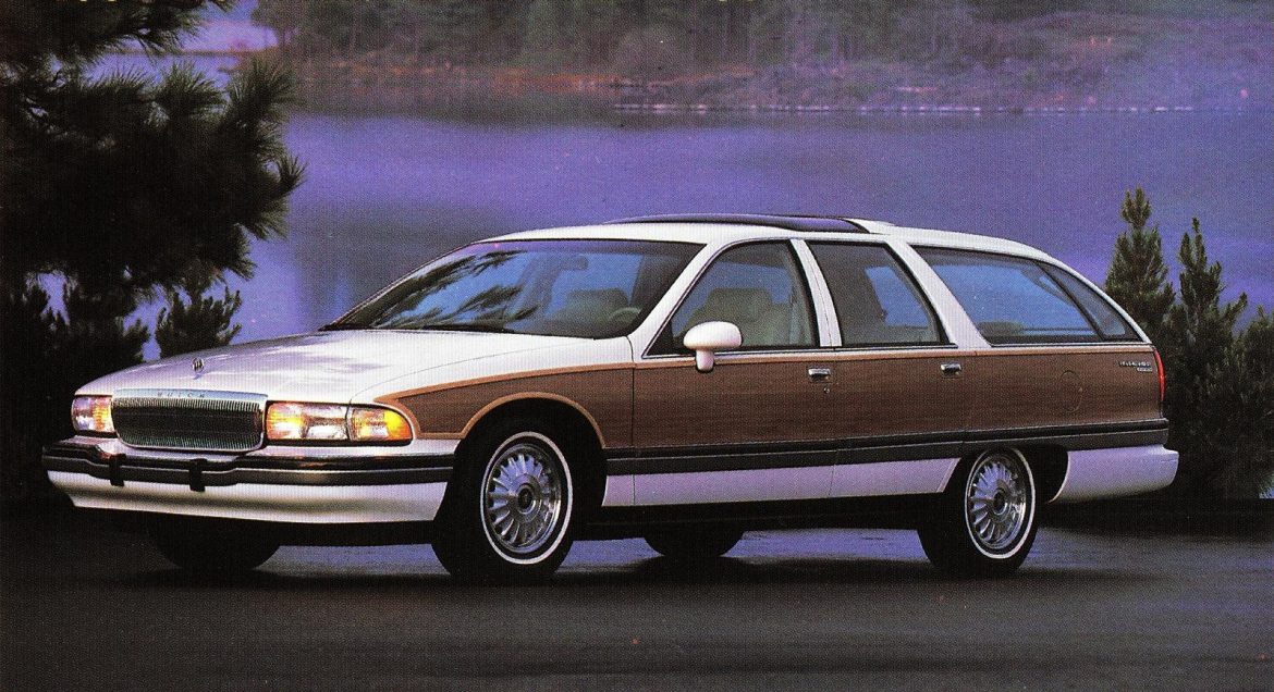 Oldsmobile Custom Cruiser 1992. Quizás los bárbaros familiares no tengan descendencia teutona.