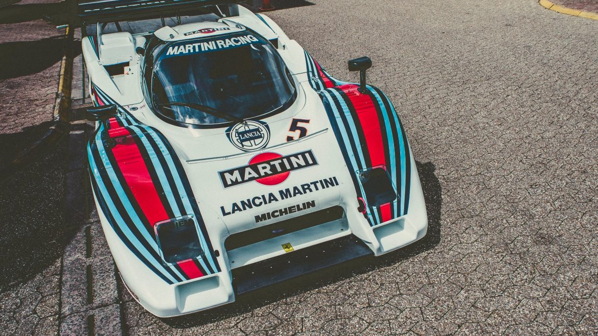 Lancia LC2 Grupo C. Nacido por y para la derrota del Porsche 956.