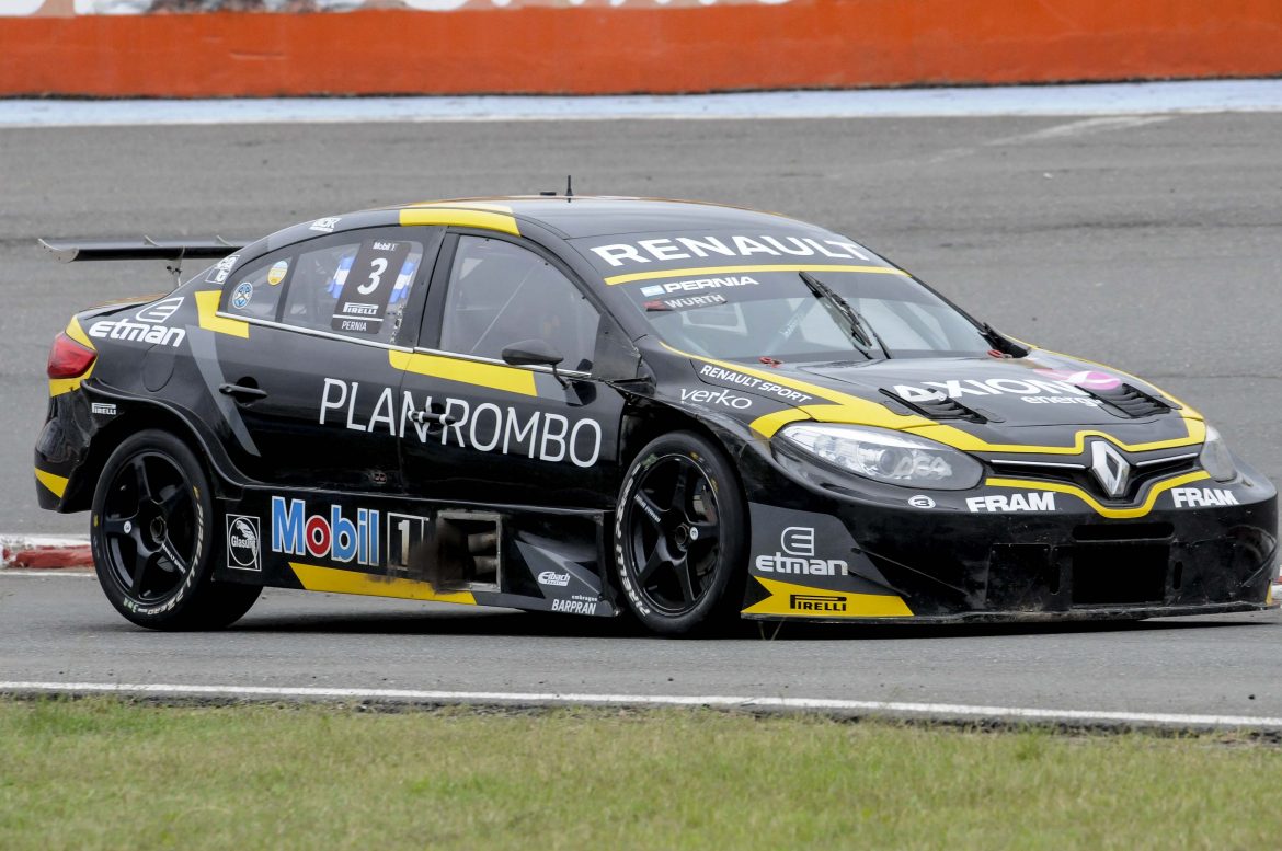 Renault Fluence Super TC2000.